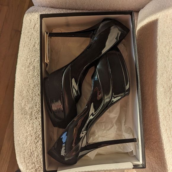 Gucci Black Prism Petro Patent Leather Wimbledon Platform Stilleto Heels - Picture 12 of 12